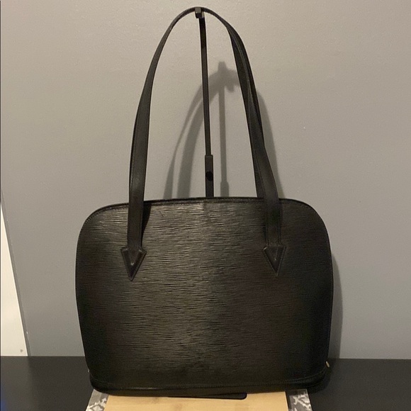 Louis Vuitton Lussac Black Epi Shoulder Bag with COA - Picture 3 of 13